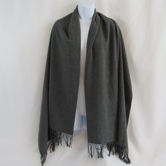 Women's shoulder wrap scarf - Picture 1 of 4